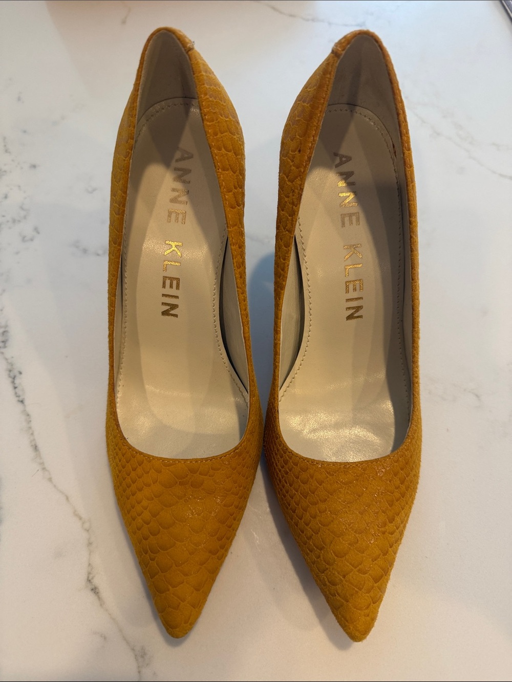 Anne Klein Mustard Yellow Textured Pointed-Toe Pumps